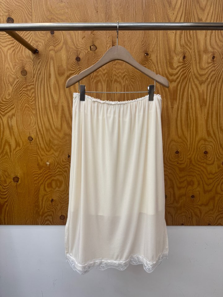 PROJECTVIEW東大門㊣直郵女士新品推薦熱賣職業長裙天鵝絨蕾絲PROJECTVIEW長裙圖色2