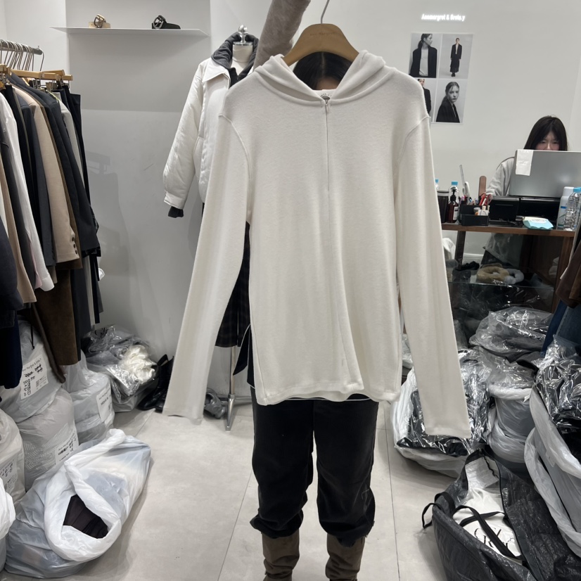 ANN MARGRET韓國代購㊣女士新品時尚長袖T恤連帽衫拉鏈保暖GRETA.Y長袖T恤圖色2
