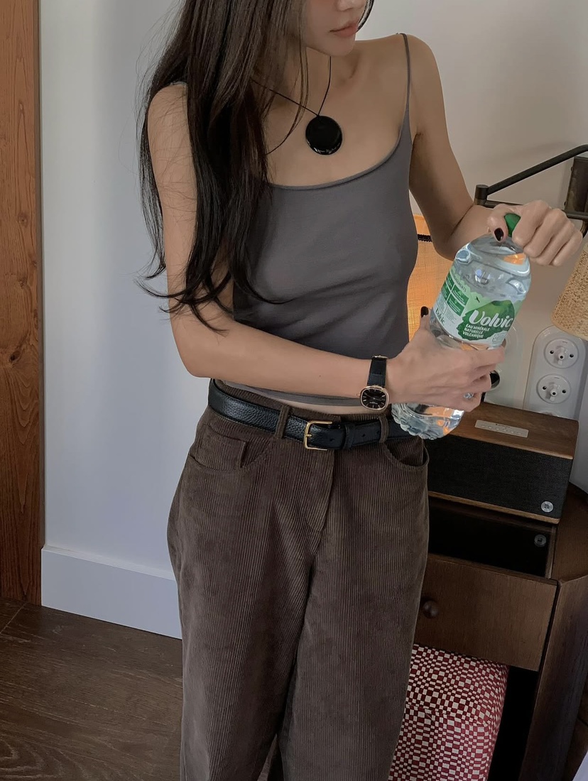 OUTFIT韓國代購㊣女裝新款人氣熱賣推薦真品休閑時尚吊帶背心OUTFIT吊帶/背心