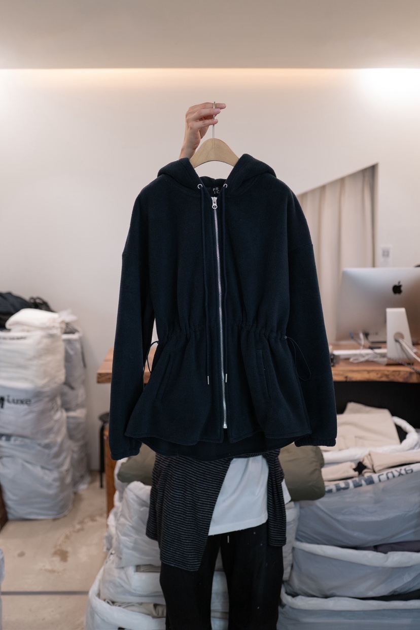 FRIC東大門㊣代購女裝新品職業時尚熱賣衛衣連帽衫抓絨拉鏈FRIC衛衣圖色2