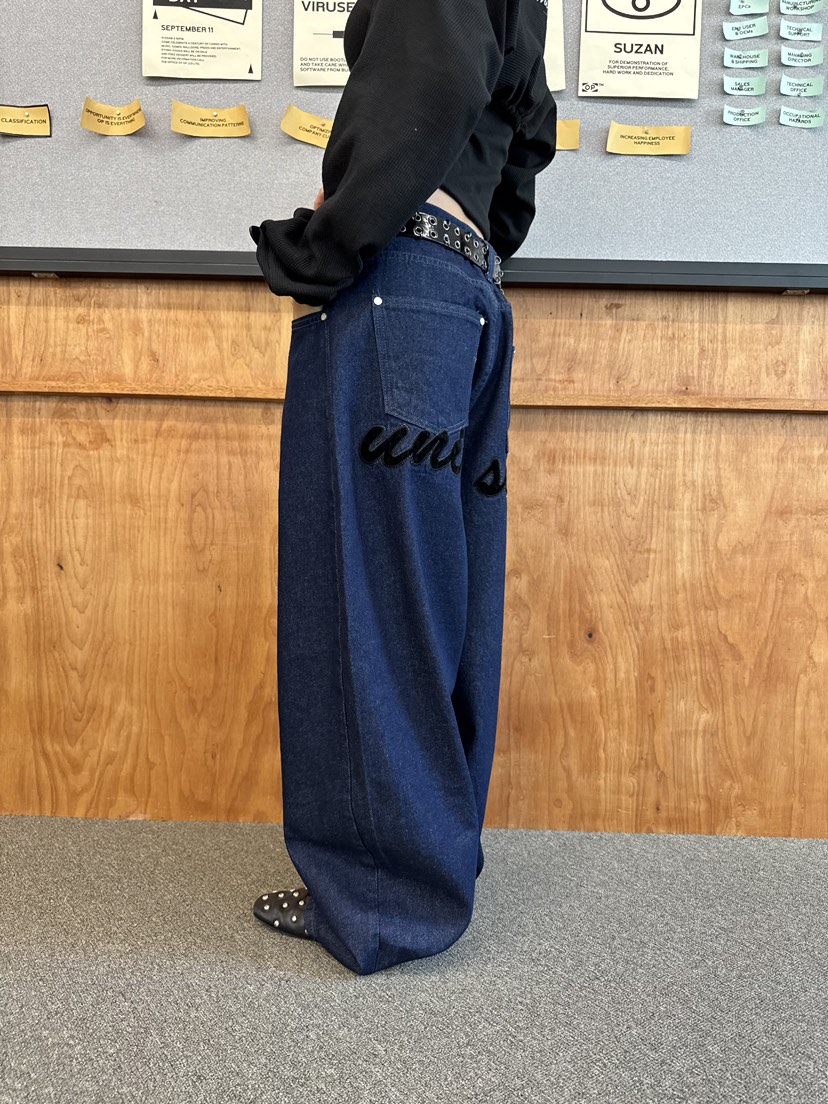 SEEOT東大門㊣實拍女裝新款職業牛仔褲不含腰帶男女同款天鵝絨刺繡SEEOT牛仔褲