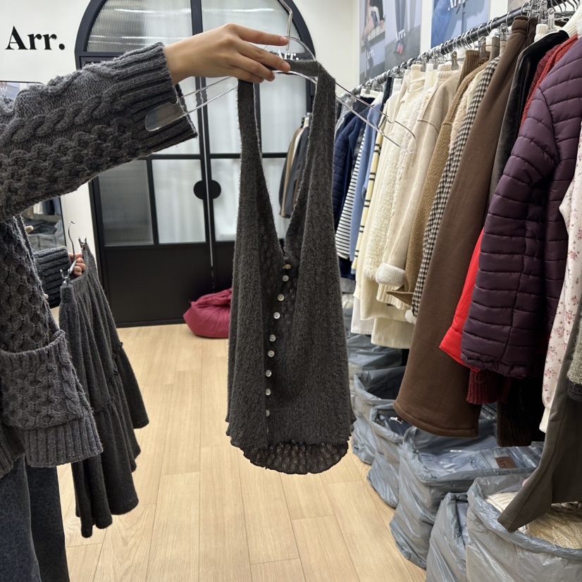 ARR東大門㊣實拍女士新款時尚休閑25秋冬職業吊帶背心羊駝毛ARR吊帶/背心圖色2