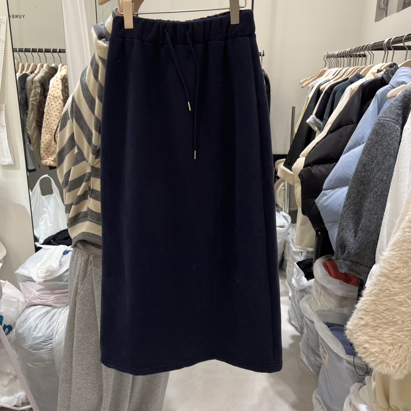 YUNBAL東大門㊣實拍女裝新品25秋冬人氣休閑半身裙中短裙加絨YUNBAL半身裙/中短裙圖色3