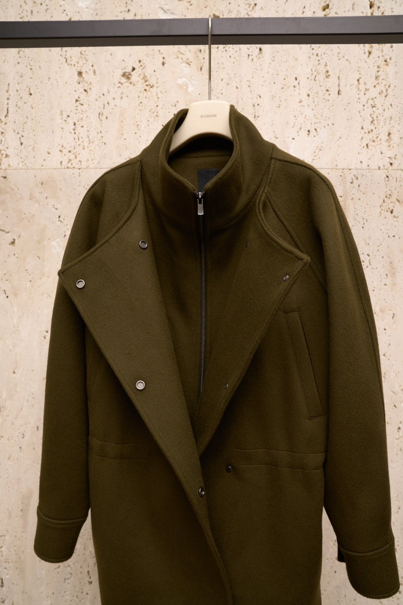BLOSSOM韓國代購㊣女士新款時尚休閑熱賣中長款大衣含腰帶高領BLOSSOM中長款大衣