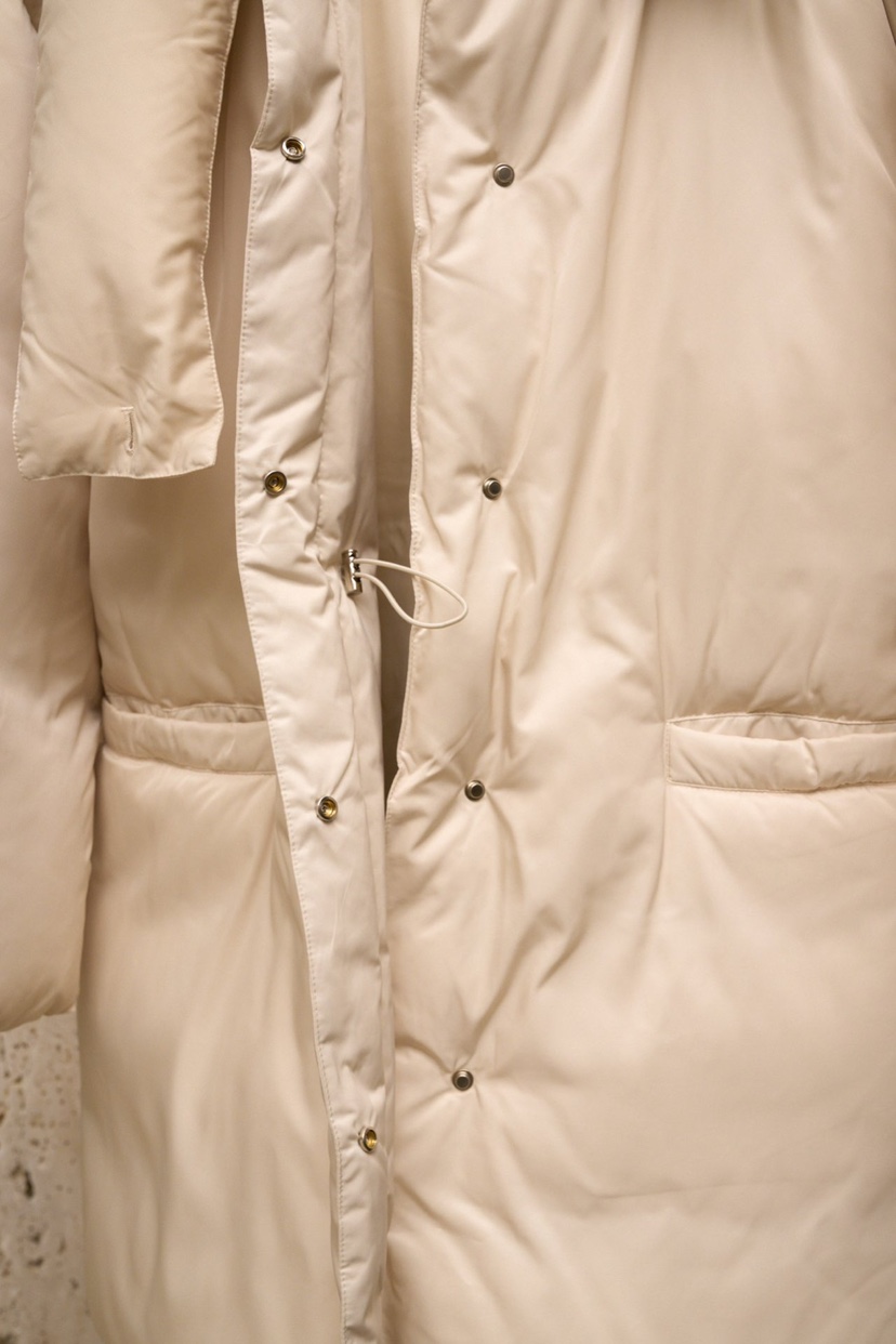 BLOSSOM東大門㊣實拍女裝新品時尚熱賣推薦職業休閑長款羽絨服BLOSSOM長款羽絨服