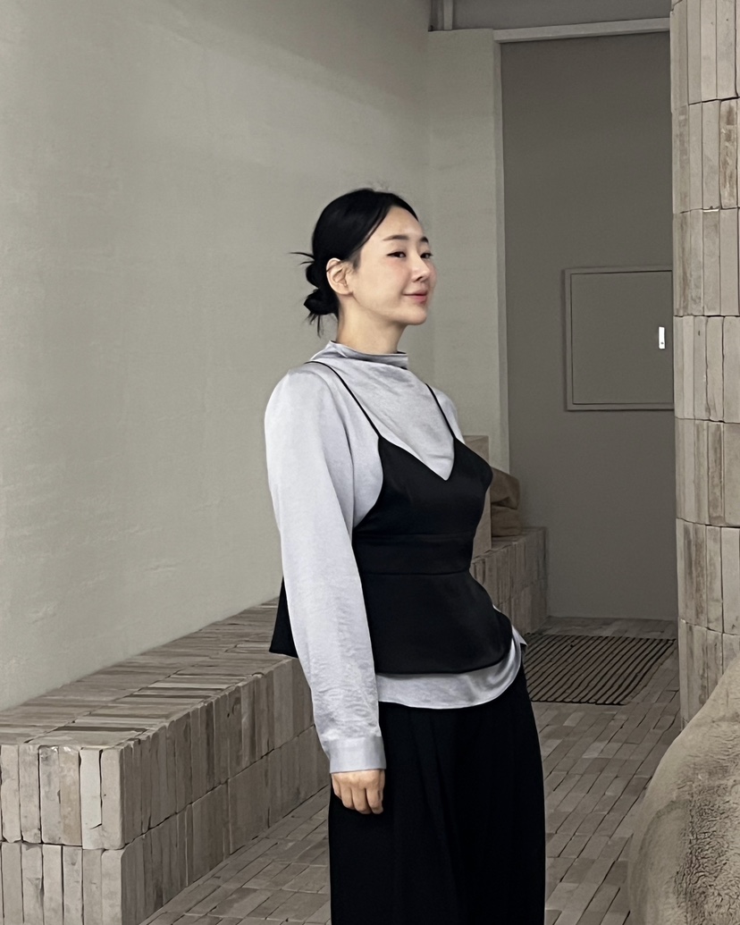 VERNI東大門㊣實拍女士新款25秋冬職業時尚推薦吊帶背心緞面VERNI吊帶/背心