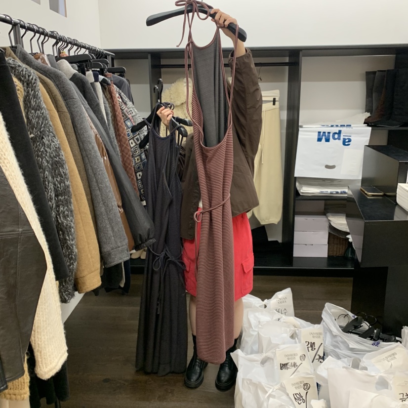 UNANSWERED-MYSTERY東大門㊣直郵女裝新品熱賣連衣裙含腰繩UNANSWERED-MYSTERY連衣裙