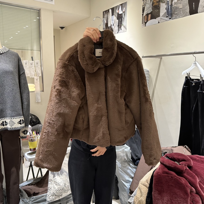 MOREMORE東大門㊣實拍女裝新款人氣25秋冬職業短款大衣貂皮more more短款大衣圖色2