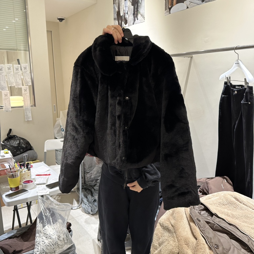 MOREMORE東大門㊣實拍女裝新款人氣25秋冬職業短款大衣貂皮more more短款大衣圖色3