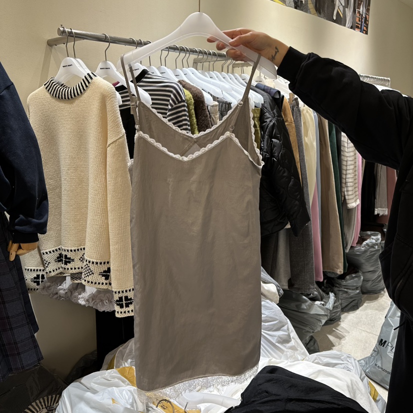 MOREMORE東大門㊣實拍女士新品時尚人氣熱賣推薦連衣裙蕾絲more more連衣裙