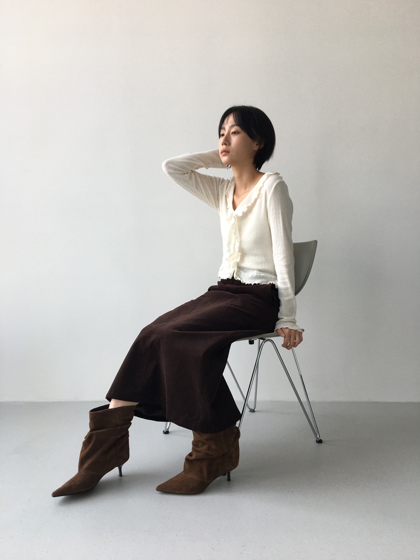 CCW韓國直郵㊣女裝新品25秋冬職業推薦時尚人氣熱賣長袖T恤CCW--NYUNYU長袖T恤