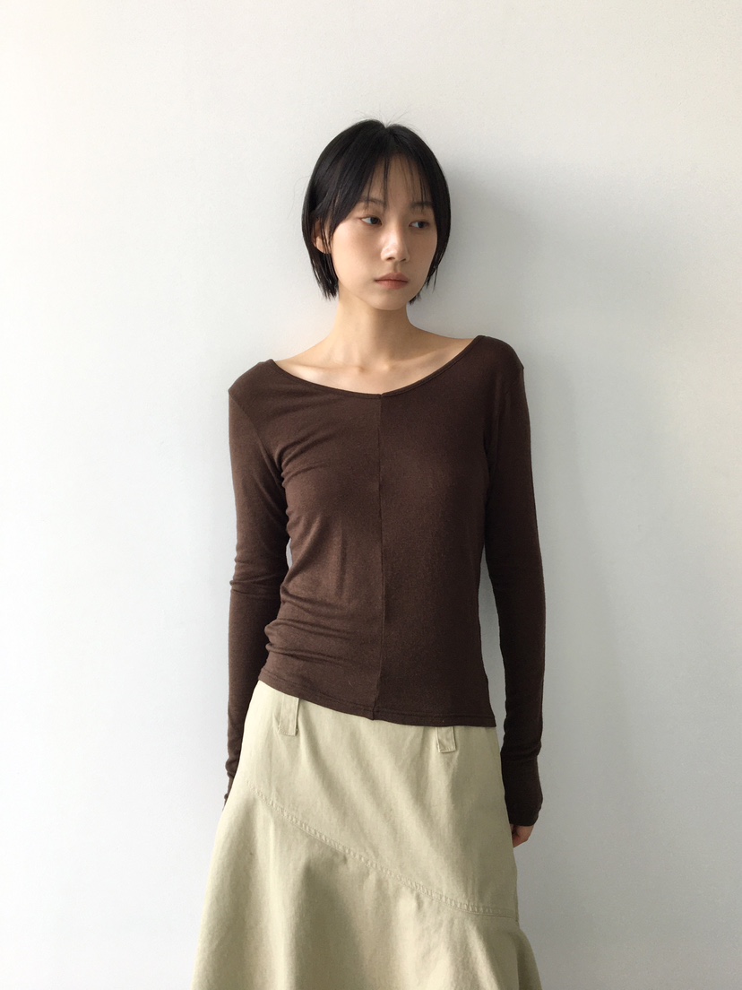 CCW東大門㊣代購女士新品推薦時尚職業25秋冬休閑熱賣長袖T恤CCW--NYUNYU長袖T恤