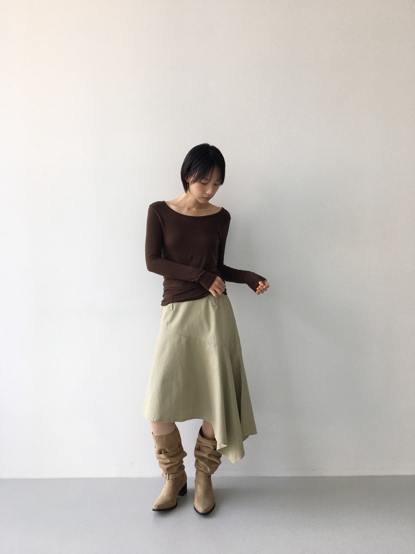 CCW東大門㊣代購女士新品推薦時尚職業25秋冬休閑熱賣長袖T恤CCW--NYUNYU長袖T恤