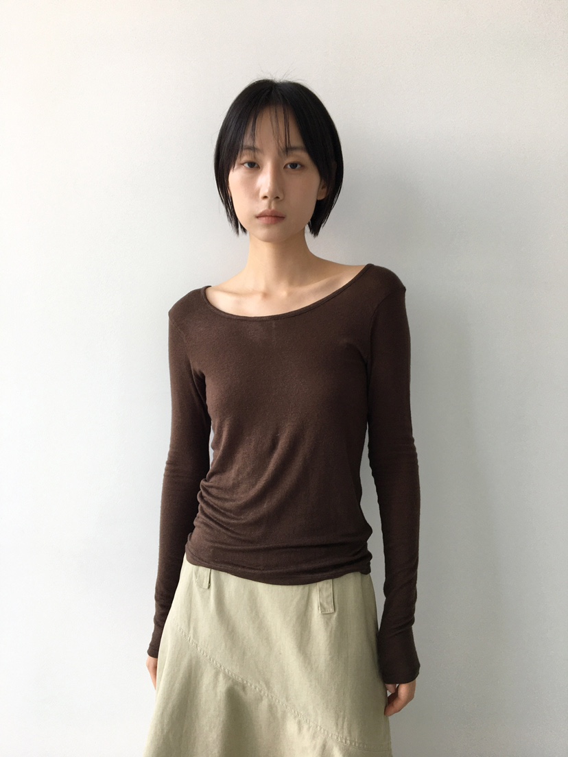 CCW東大門㊣代購女士新品推薦時尚職業25秋冬休閑熱賣長袖T恤CCW--NYUNYU長袖T恤