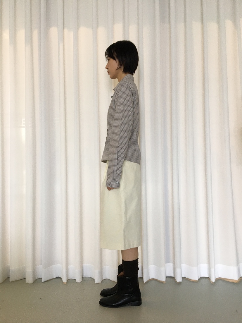 CCW韓國直郵㊣女裝新品熱賣25秋冬時尚職業推薦人氣襯衫蕾絲衫CCW--NYUNYU襯衫/蕾絲衫