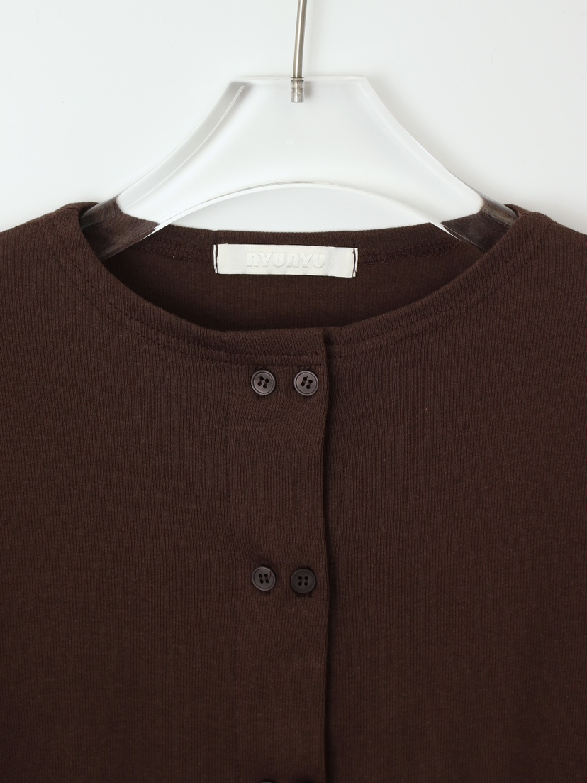 CCW東大門㊣直郵女士新款職業休閑熱賣25秋冬時尚人氣長袖T恤CCW--NYUNYU長袖T恤