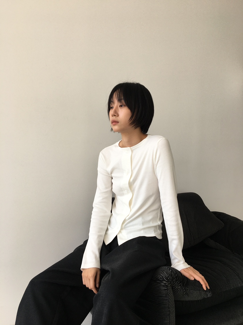 CCW東大門㊣直郵女士新款職業休閑熱賣25秋冬時尚人氣長袖T恤CCW--NYUNYU長袖T恤