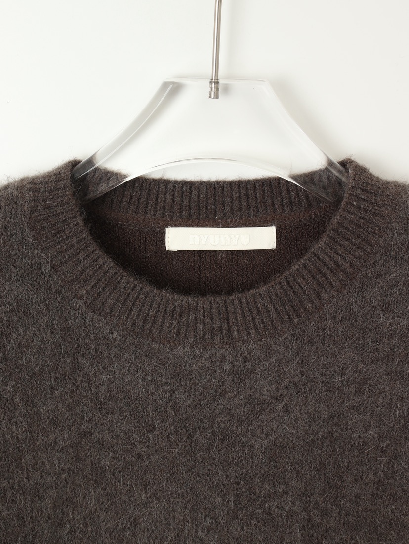 CCW東大門㊣直郵女士新款推薦時尚25秋冬熱賣休閑針織衫馬海毛CCW--NYUNYU針織衫