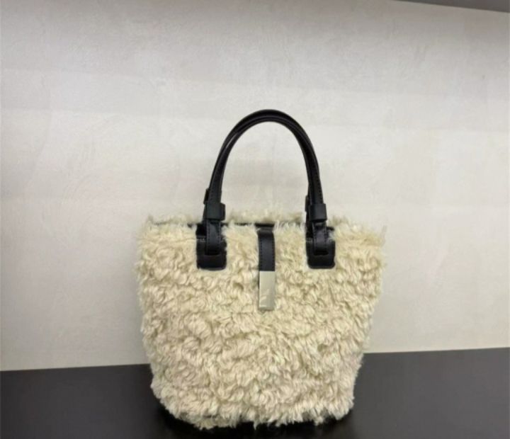 TROUVAILLE東大門㊣代購女裝新品推薦25秋冬熱賣手拿包腋下包TROUVAILLE手拿包/腋下包