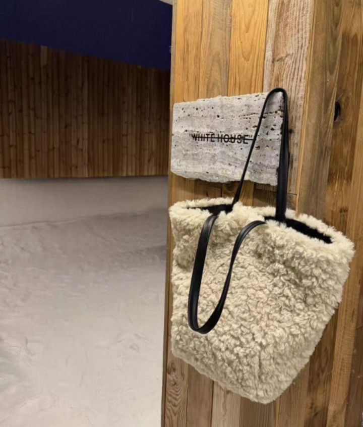 TROUVAILLE韓國代購㊣女裝新款推薦人氣職業單肩斜跨包羊皮TROUVAILLE單肩/斜跨包