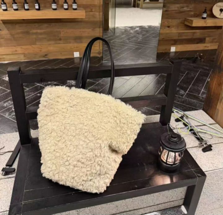 TROUVAILLE韓國代購㊣女裝新款推薦人氣職業單肩斜跨包羊皮TROUVAILLE單肩/斜跨包