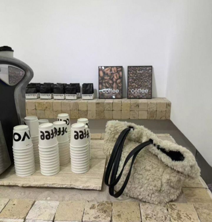 TROUVAILLE韓國代購㊣女裝新款推薦人氣職業單肩斜跨包羊皮TROUVAILLE單肩/斜跨包