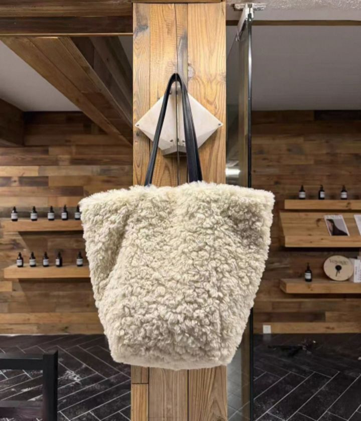 TROUVAILLE韓國代購㊣女裝新款推薦人氣職業單肩斜跨包羊皮TROUVAILLE單肩/斜跨包