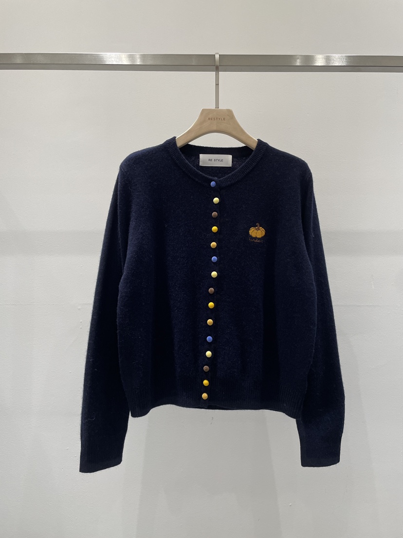 RE STYLE-Q東大門㊣實拍女士新品熱賣推薦時尚針織衫開衫RE STYLE針織衫圖色2