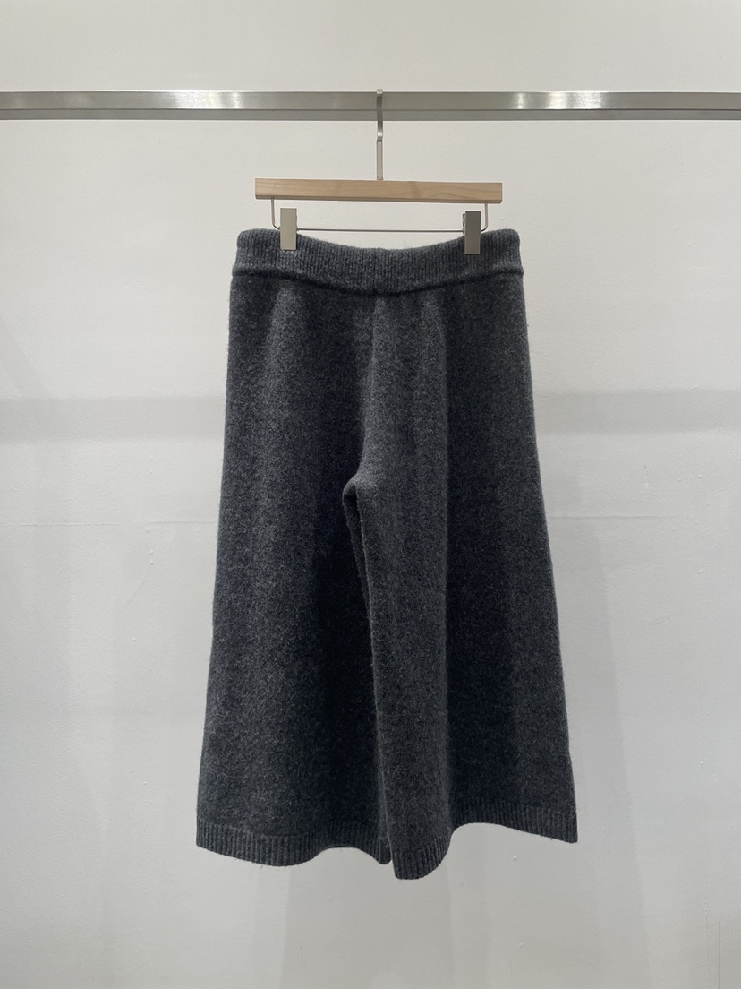 RE STYLE-Q韓國直郵㊣女裝新款時尚人氣職業推薦熱賣短褲RE STYLE短褲