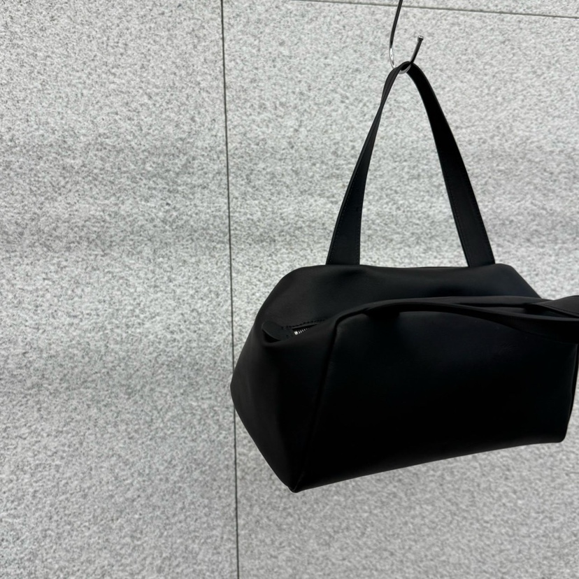 AT THE BAGEL韓國直郵㊣女裝新款職業熱賣時尚單肩斜跨包AT THE BAGEL單肩/斜跨包