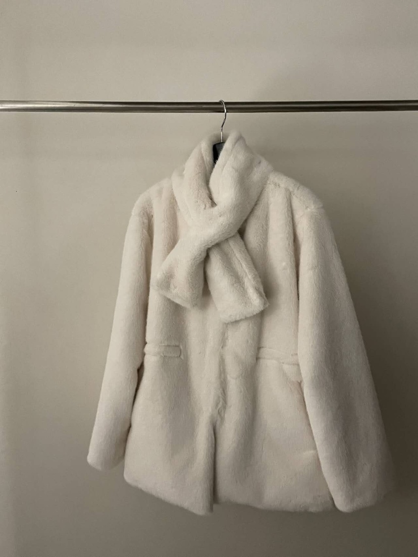 FLAT GARDEN/LA MUETTE/JAMIESTONE韓國代購㊣女士新品25秋冬短款大衣貂皮圍巾FLAT GARDEN/LA MUETTE/JAMIESTONE短款大衣