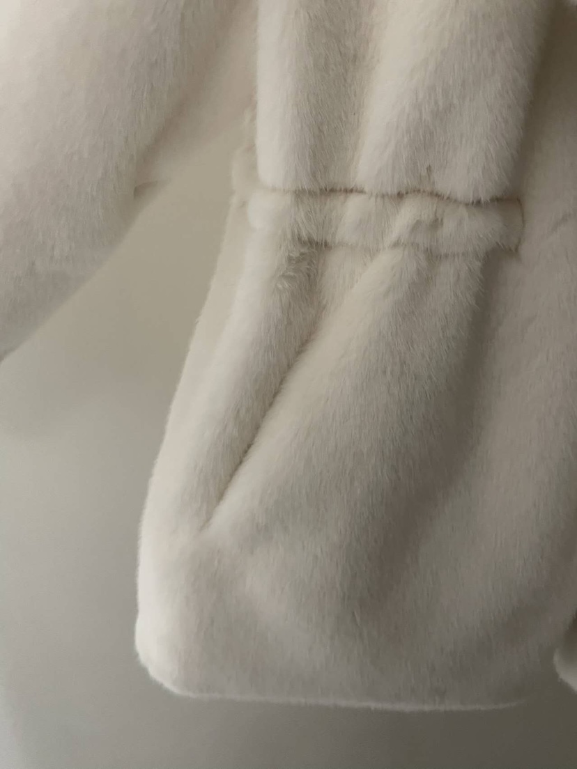 FLAT GARDEN/LA MUETTE/JAMIESTONE韓國代購㊣女士新品25秋冬短款大衣貂皮圍巾FLAT GARDEN/LA MUETTE/JAMIESTONE短款大衣