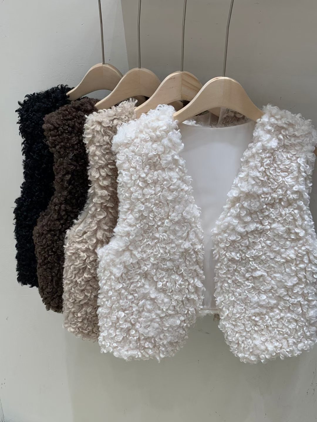 FRIDA東大門㊣直郵女士新品推薦職業25秋冬時尚人氣馬甲毛皮FRIDA馬甲圖色3左三色