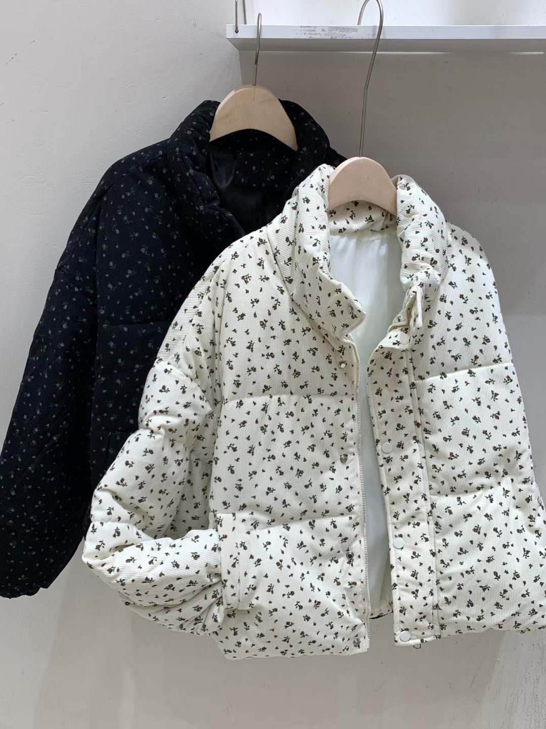 FRIDA韓國直郵㊣女裝新品人氣推薦職業熱賣短款棉服花朵填充FRIDA短款棉服