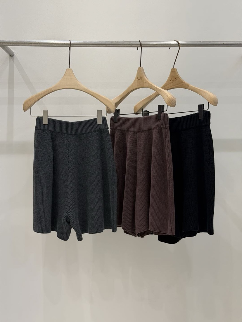 AUTUMN BEIGE-Q東大門㊣代購女士新品推薦熱賣休閑25秋冬短褲A.b/AUTUMN BEIGE短褲