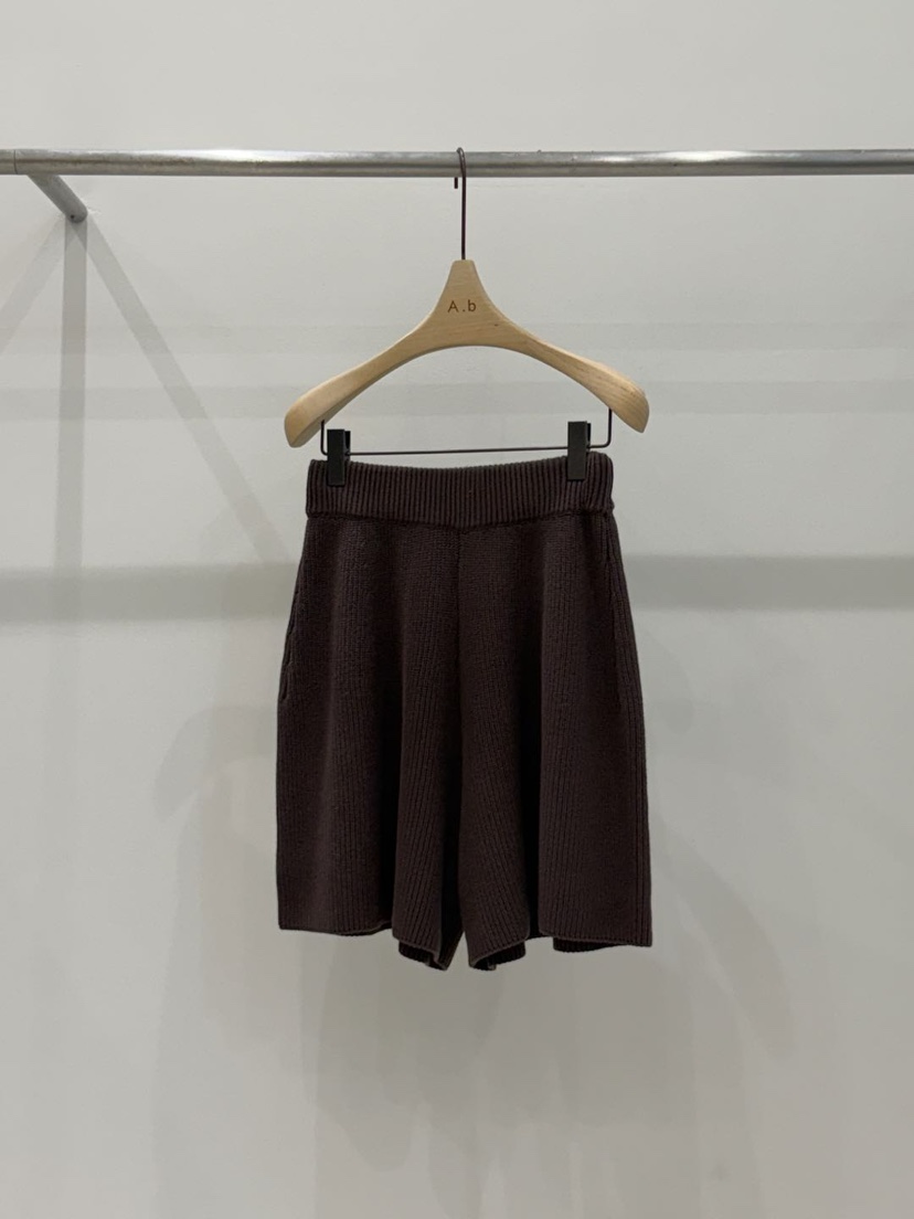 AUTUMN BEIGE-Q東大門㊣代購女士新品推薦熱賣休閑25秋冬短褲A.b/AUTUMN BEIGE短褲圖色1