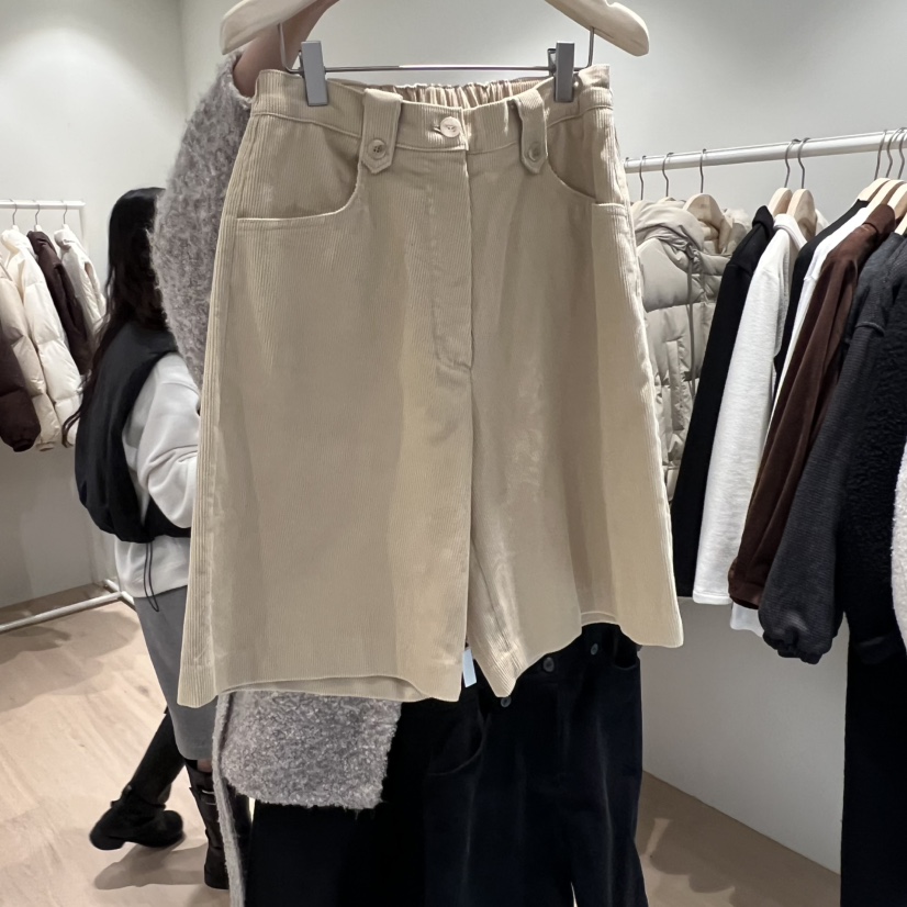 LIFFEY東大門㊣代購女裝新款時尚職業人氣熱賣25秋冬短褲燈芯絨LIFFEY短褲圖色1