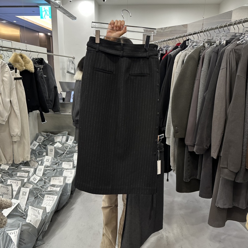 PAVEL東大門㊣直郵女士新款25秋冬熱賣時尚長裙含腰帶條紋紐扣PAVEL長裙