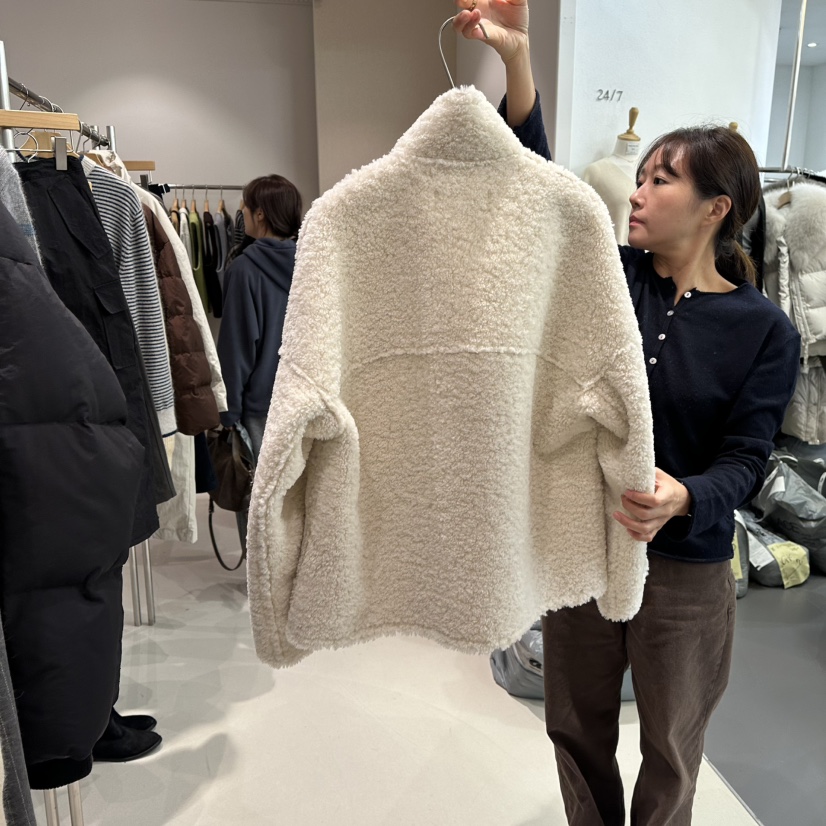 ANDMORE BUTTON東大門㊣實拍女裝新款人氣推薦休閑短款大衣ANDMORE BUTTON短款大衣