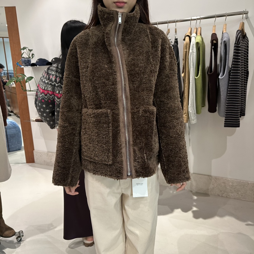 ANDMORE BUTTON東大門㊣實拍女裝新款人氣推薦休閑短款大衣ANDMORE BUTTON短款大衣圖色2