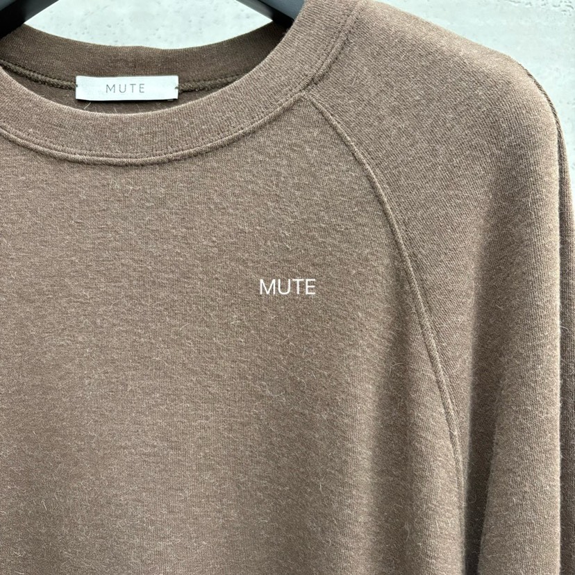 MUTE-P東大門㊣直郵女士新款時尚真品推薦休閑25秋冬長袖T恤MUTE長袖T恤