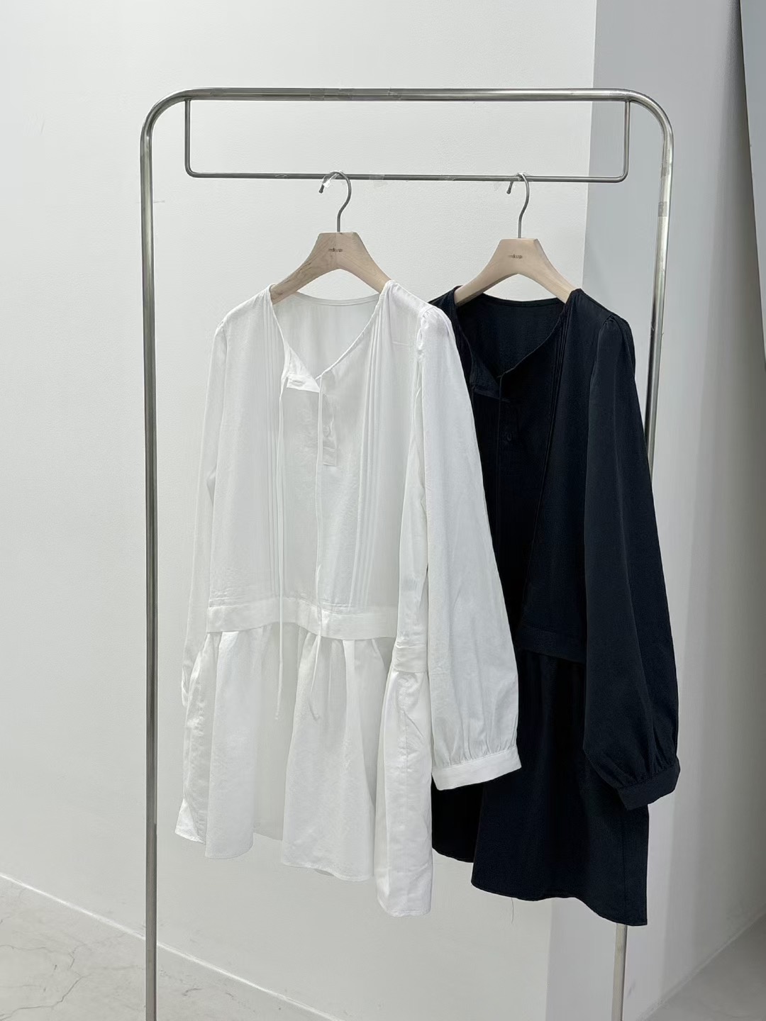 MELLOUNGE-멜라운지-T韓國直郵㊣女士新品25秋冬時尚連衣裙MELLOUNGE-T連衣裙圖色2左二色