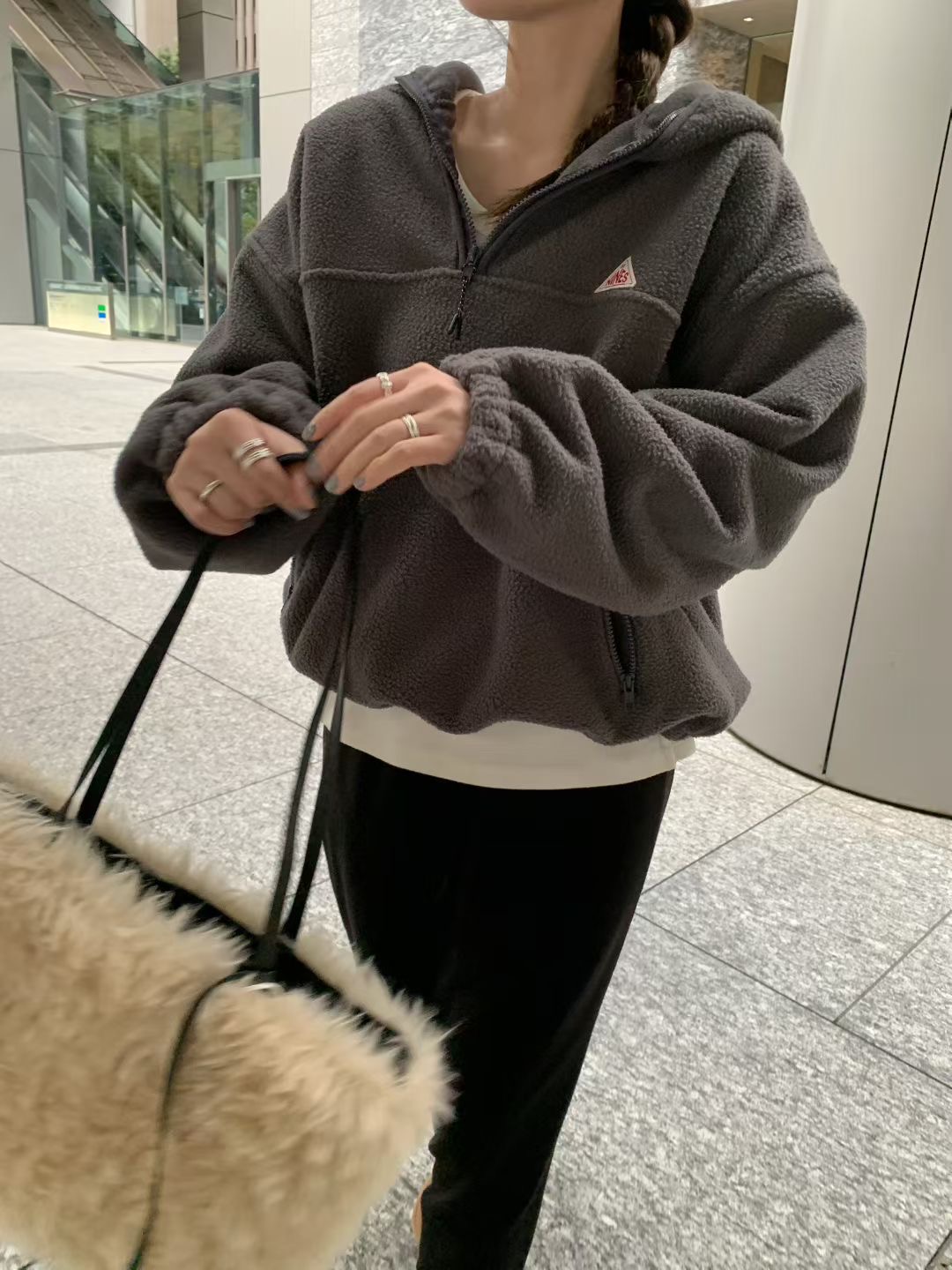 MELLOUNGE-멜라운지-T東大門㊣代購女裝新品職業推薦衛衣MELLOUNGE-T衛衣圖色2