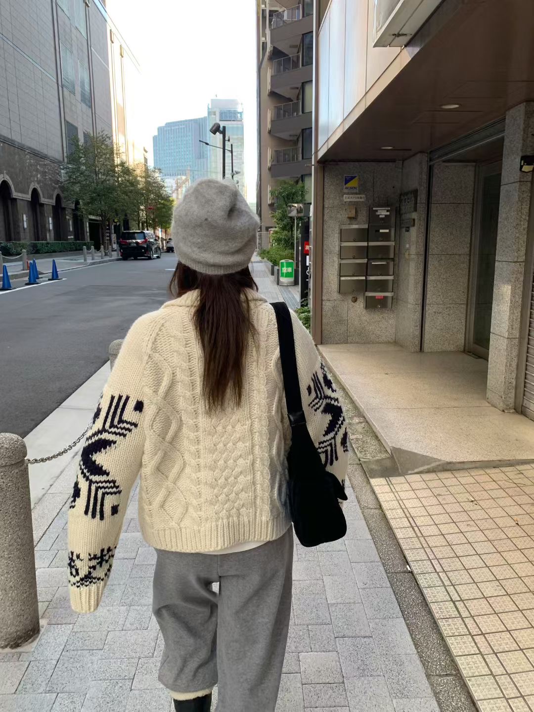 MELLOUNGE-멜라운지-T韓國直郵㊣女士新款熱賣職業真品夾克MELLOUNGE-T夾克