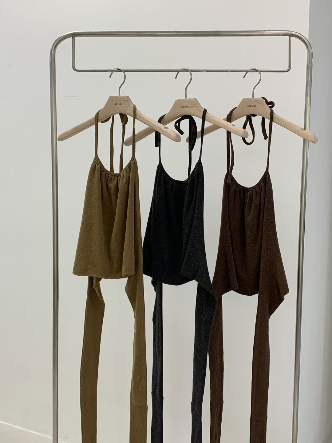 MELLOUNGE-멜라운지-T東大門㊣直郵女裝新品熱賣吊帶背心不含內搭MELLOUNGE-T吊帶/背心