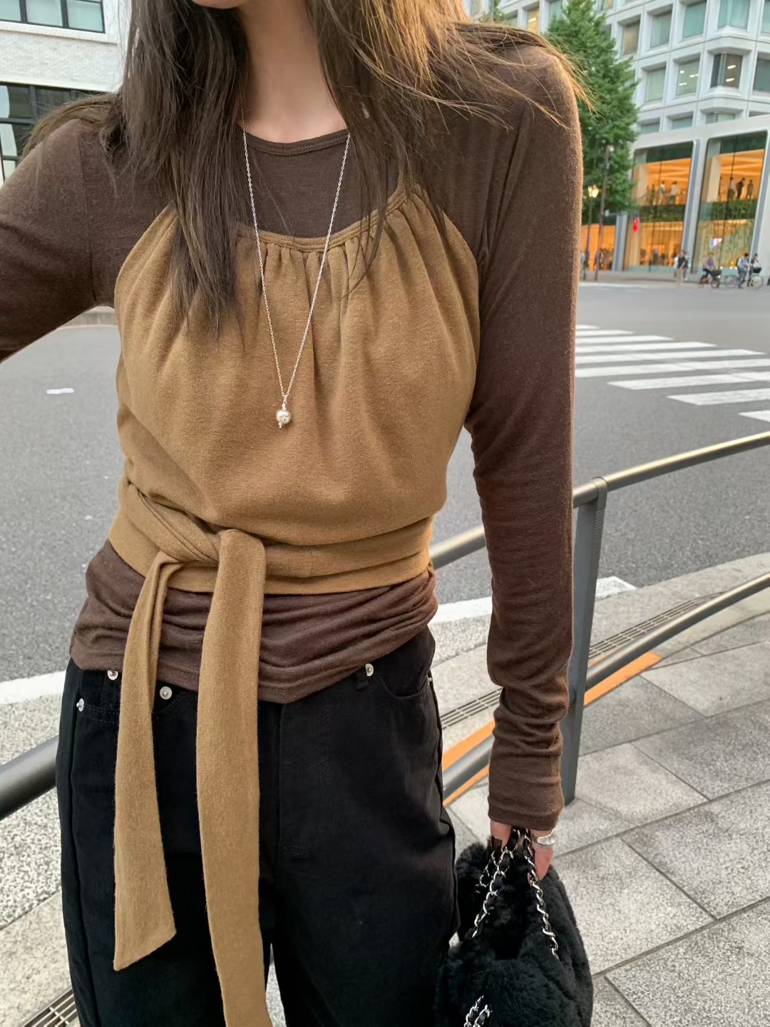 MELLOUNGE-멜라운지-T東大門㊣直郵女裝新品熱賣吊帶背心不含內搭MELLOUNGE-T吊帶/背心圖色2