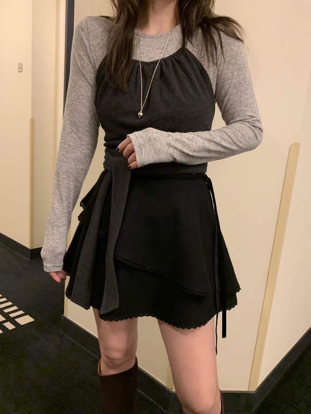 MELLOUNGE-멜라운지-T東大門㊣直郵女裝新品熱賣吊帶背心不含內搭MELLOUNGE-T吊帶/背心圖色3