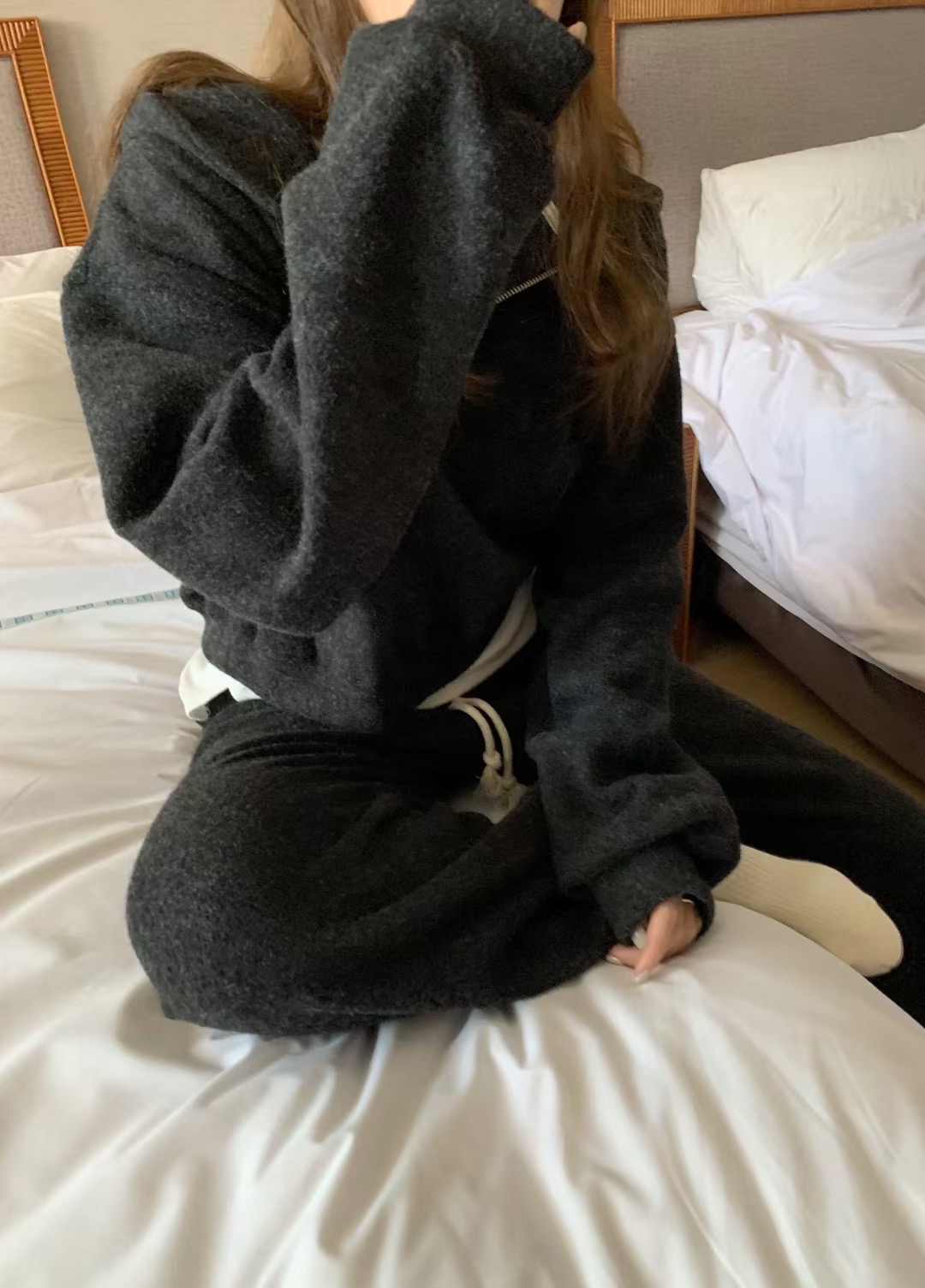 MELLOUNGE-멜라운지-T東大門㊣代購女裝新款人氣25秋冬衛衣MELLOUNGE-T衛衣