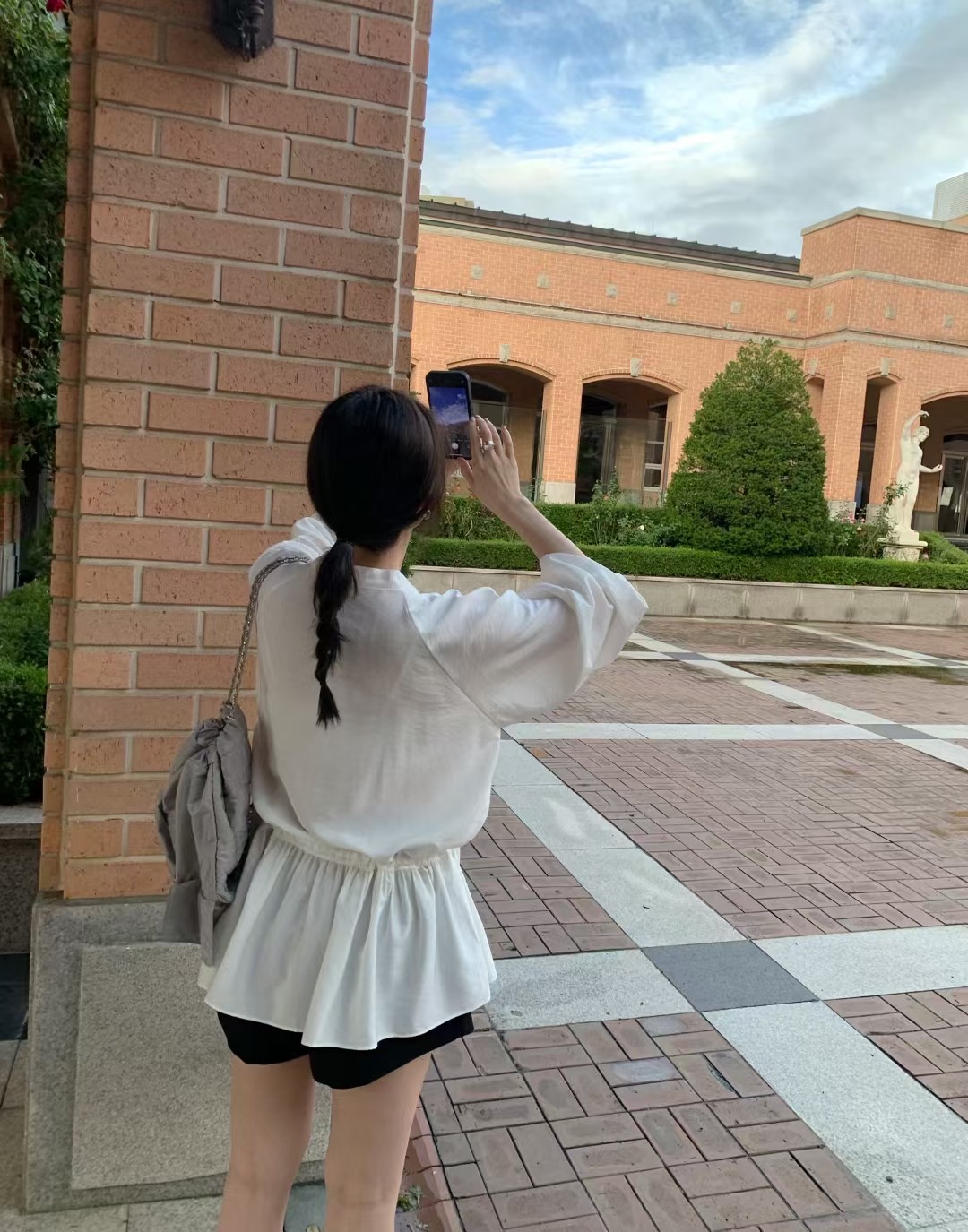 MELLOUNGE-멜라운지-T東大門㊣直郵女裝新品休閑襯衫蕾絲衫MELLOUNGE-T襯衫/蕾絲衫