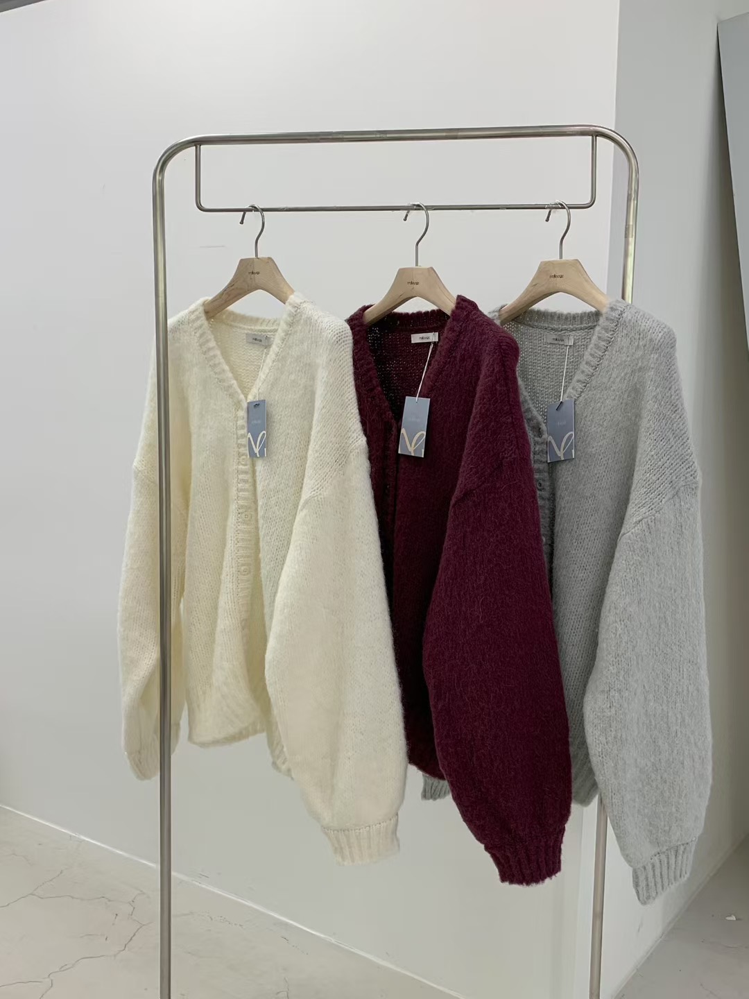 MELLOUNGE-멜라운지-T東大門㊣實拍女裝新款25秋冬針織衫不含腰包MELLOUNGE-T針織衫